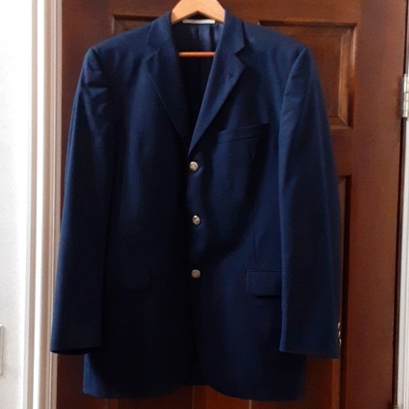 Men's navy Burberry Blazer 40R